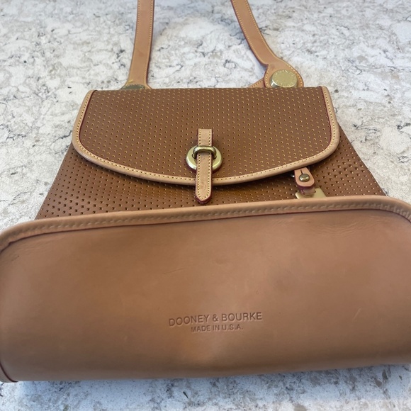 Vintage Dooney & Bourke Brown push lock  Shoulder Bag - Picture 5 of 14
